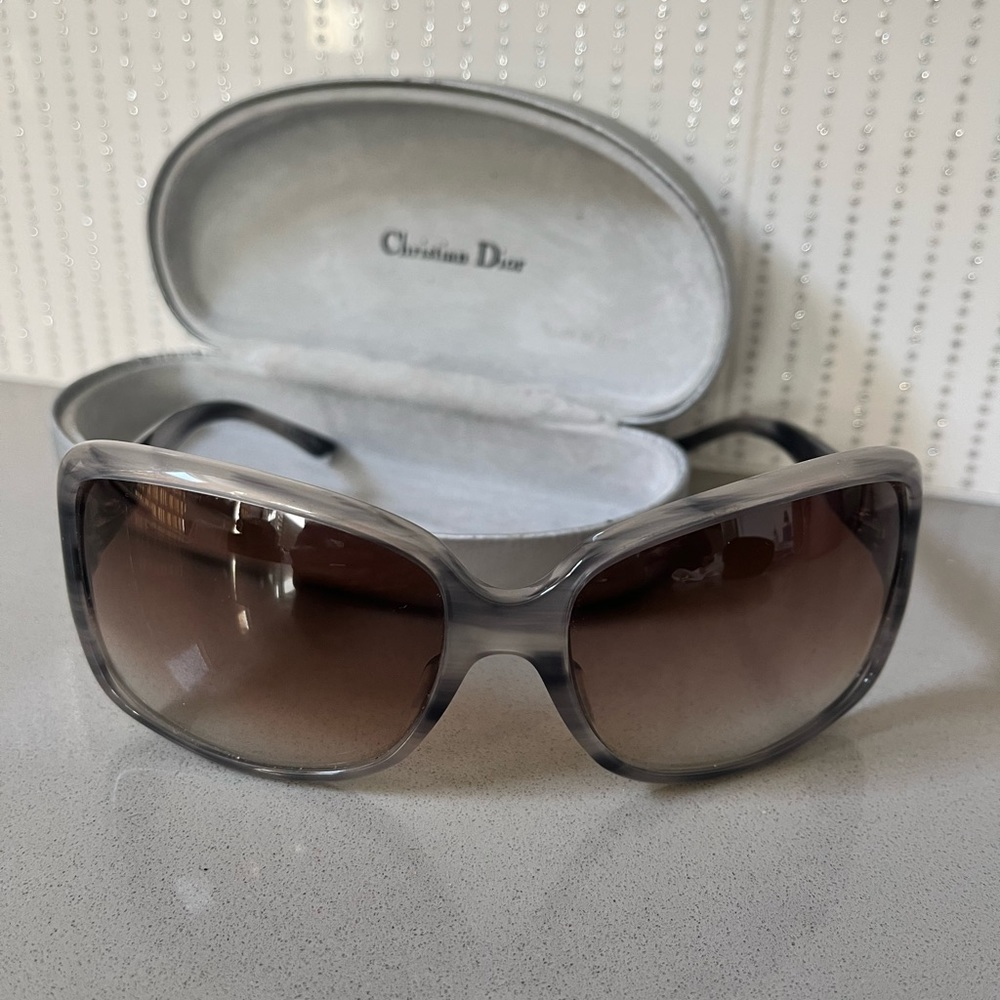 Dior Tortoise Shell Grey Oversized Sunglasses - image 5